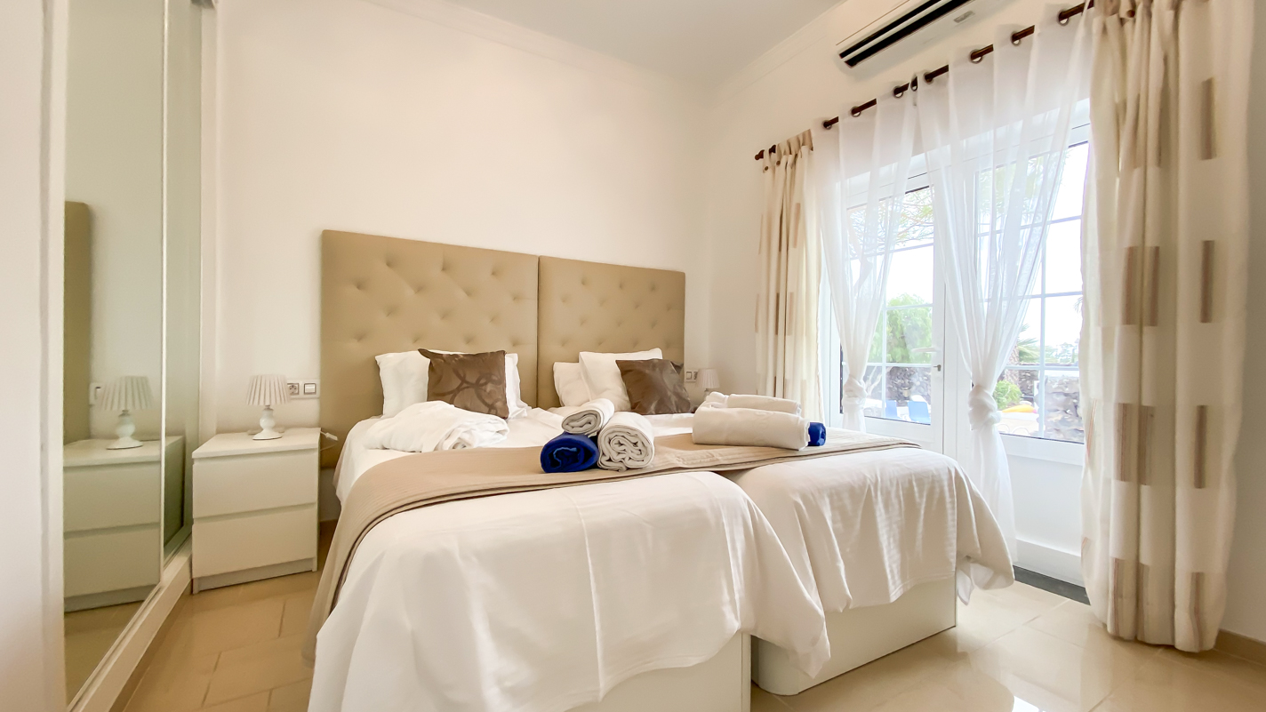 - Puerto Del Carmen - Roper Properties