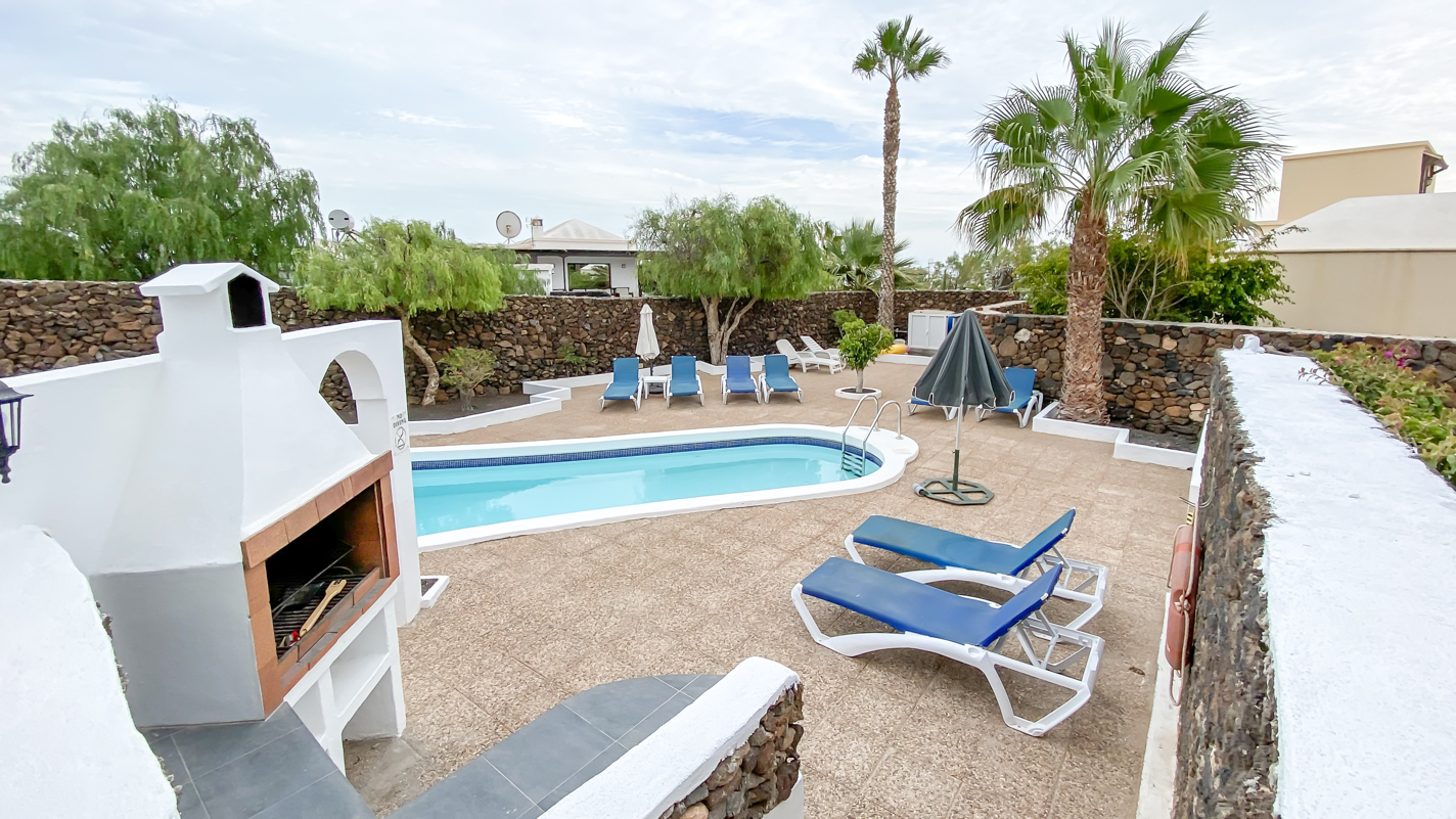 - Puerto Del Carmen - Roper Properties
