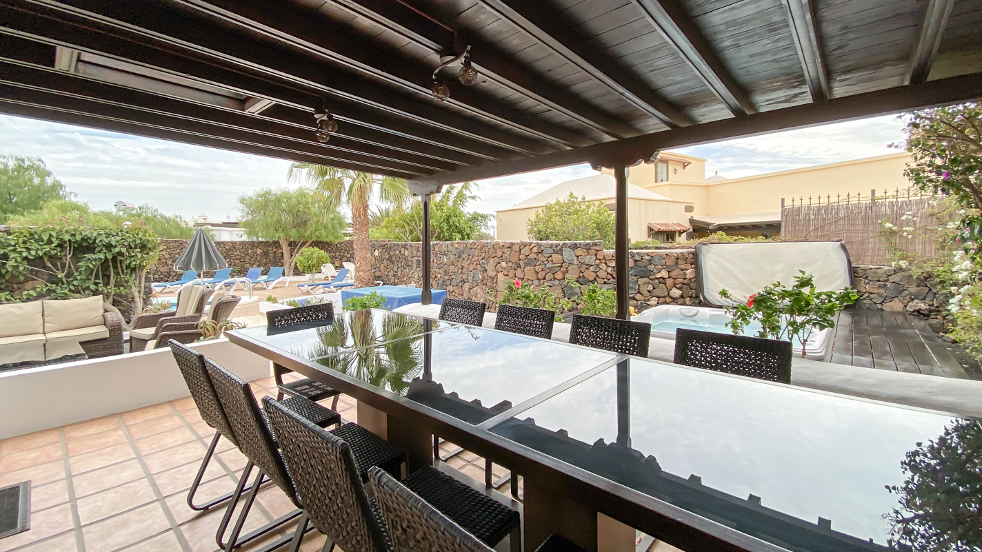 - Puerto Del Carmen - Roper Properties