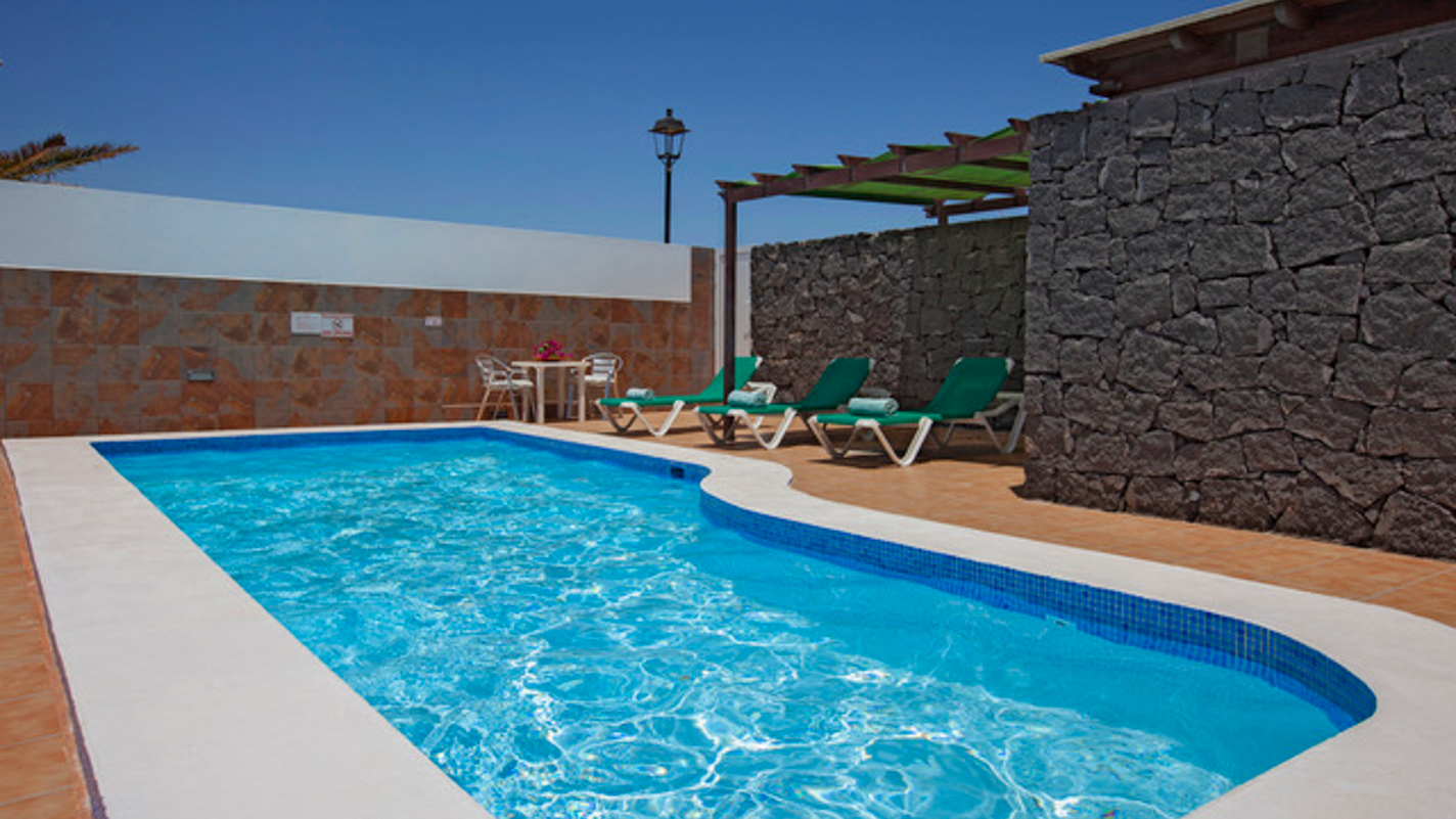 - Puerto Del Carmen - Roper Properties