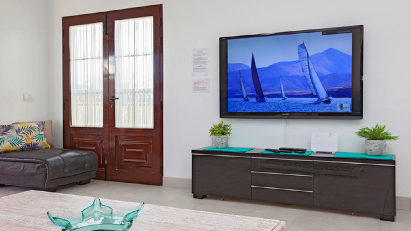 - Puerto Del Carmen - Roper Properties