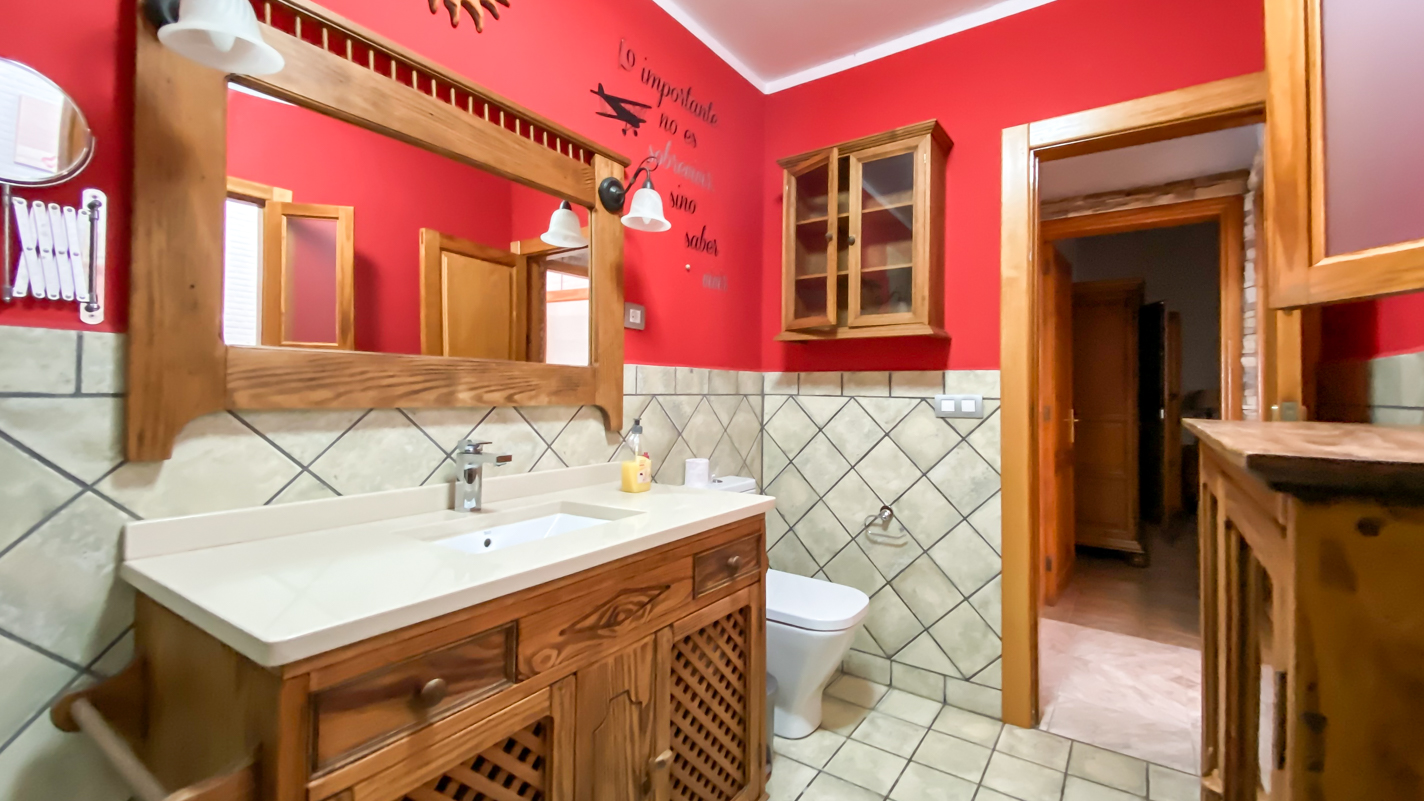 - Los Ancones - Roper Properties