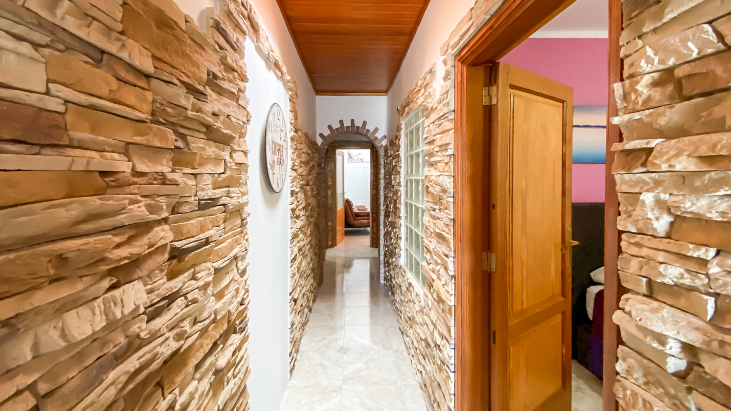- Los Ancones - Roper Properties