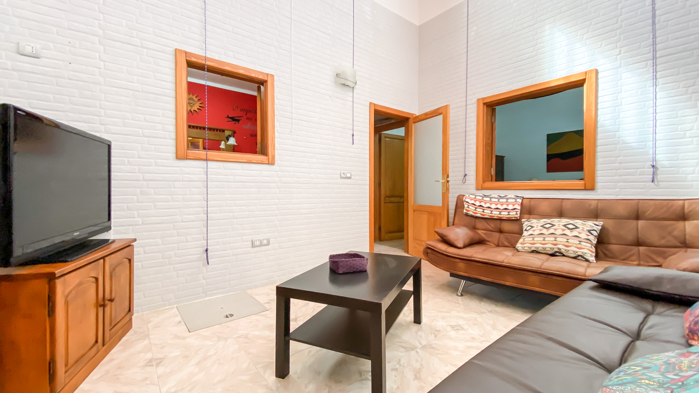 - Los Ancones - Roper Properties