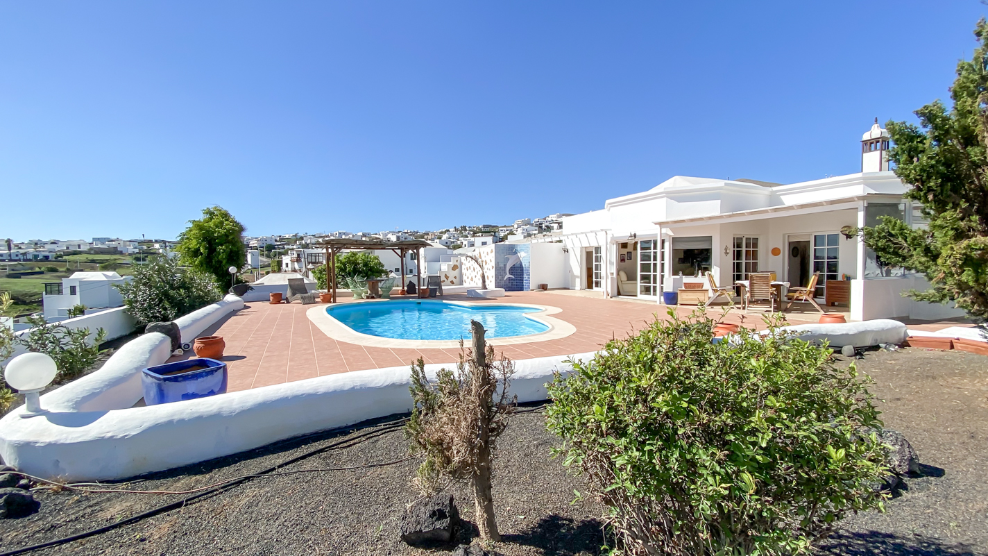 - Tias - Roper Properties
