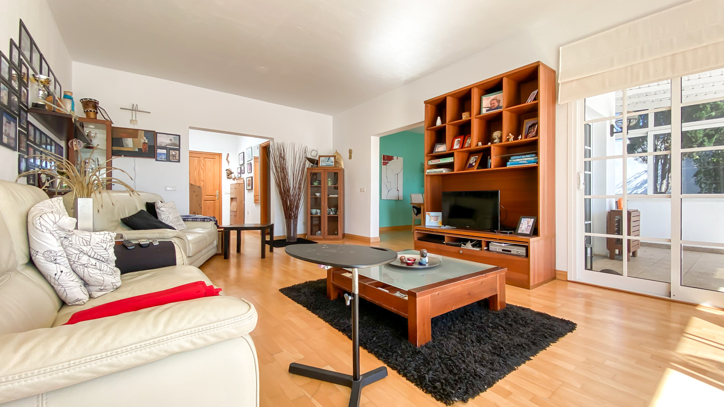 - Tias - Roper Properties