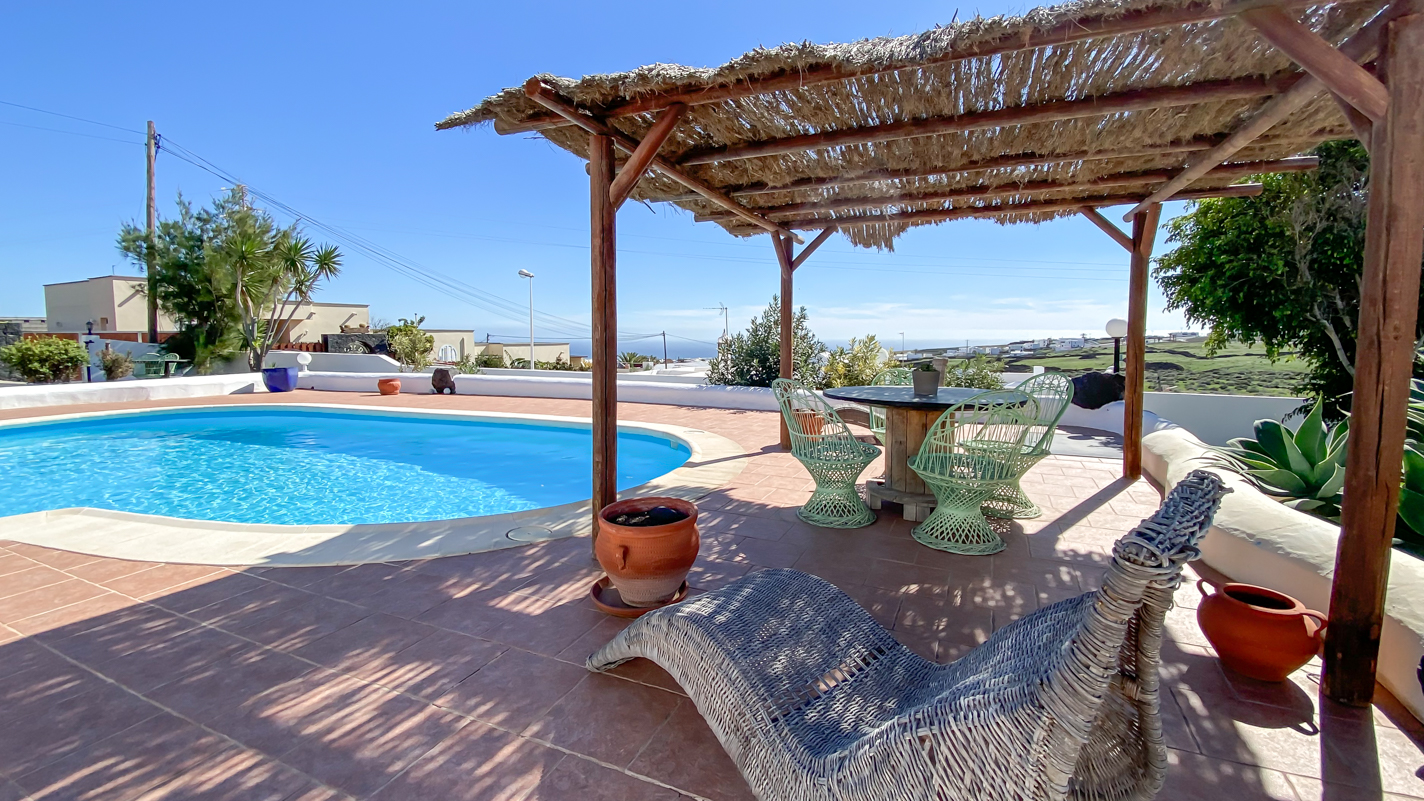 - Tias - Roper Properties