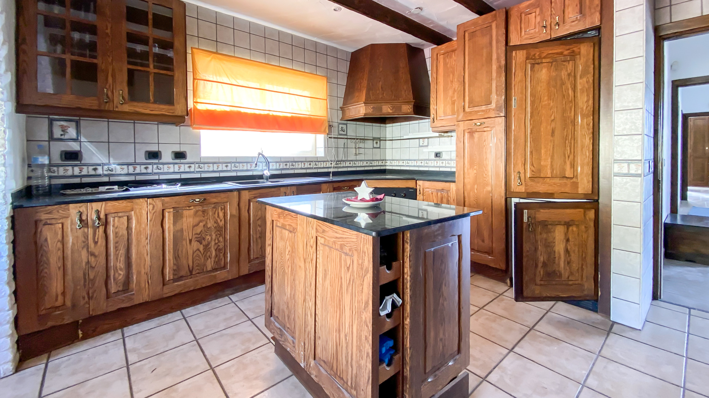 - Costa Teguise - Roper Properties