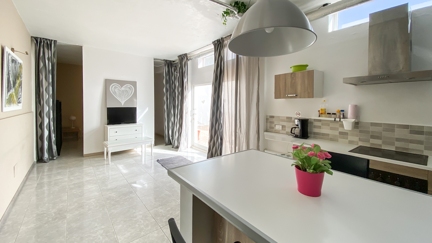 - Costa Teguise - Roper Properties