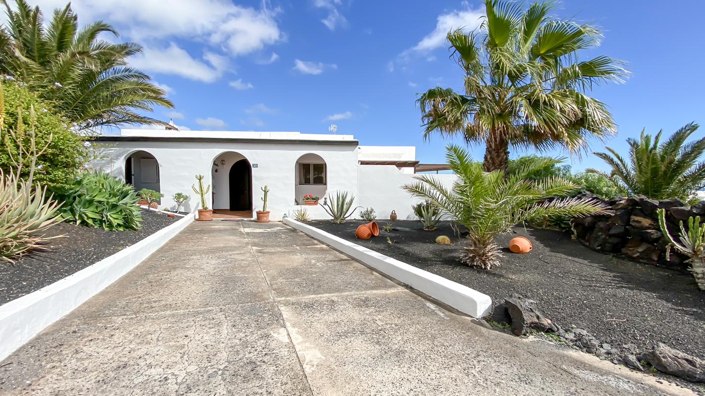 - Tias - Roper Properties