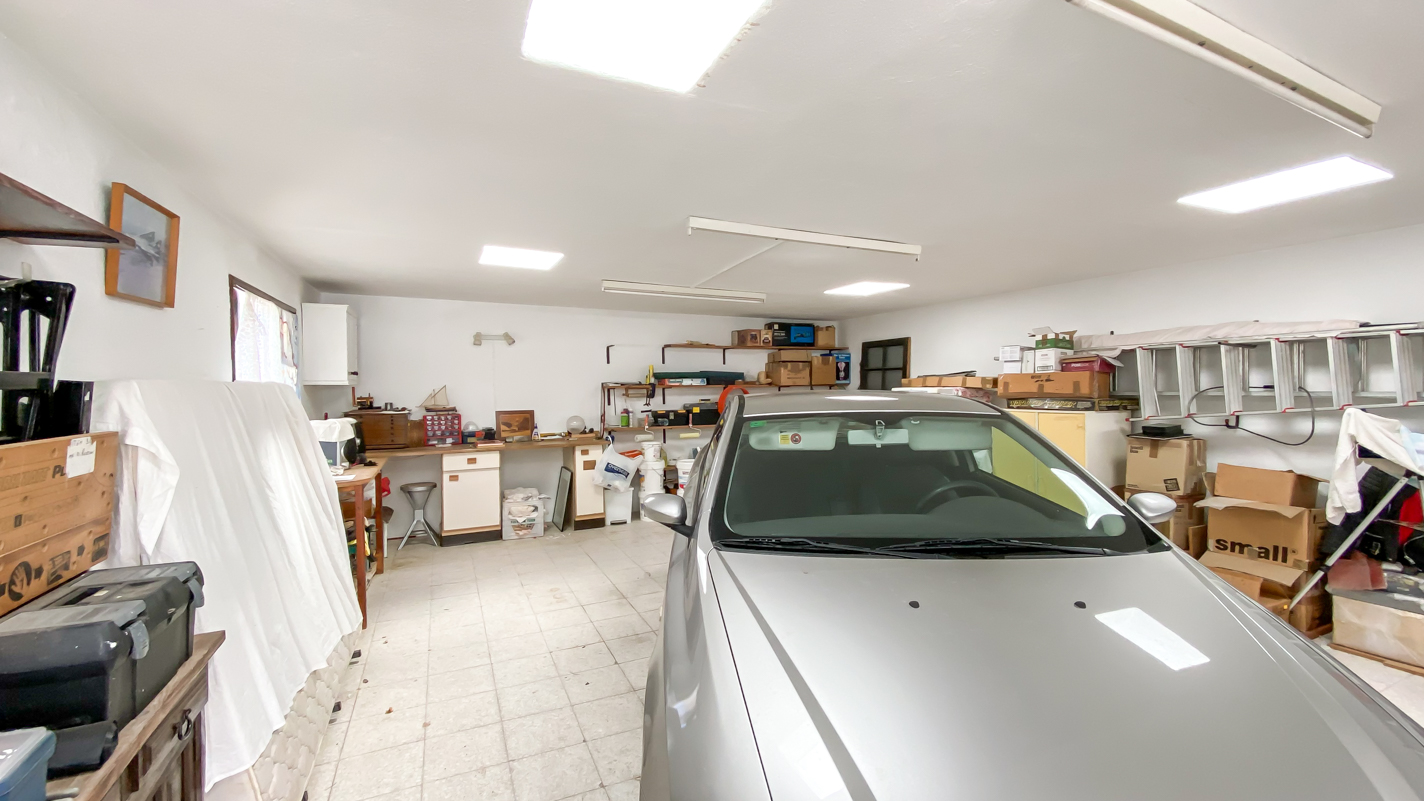 - Tias - Roper Properties