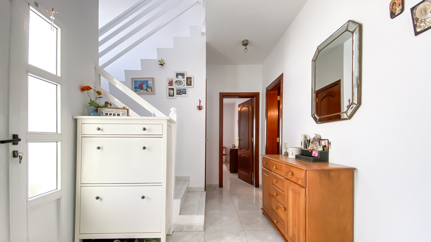 - Tias - Roper Properties