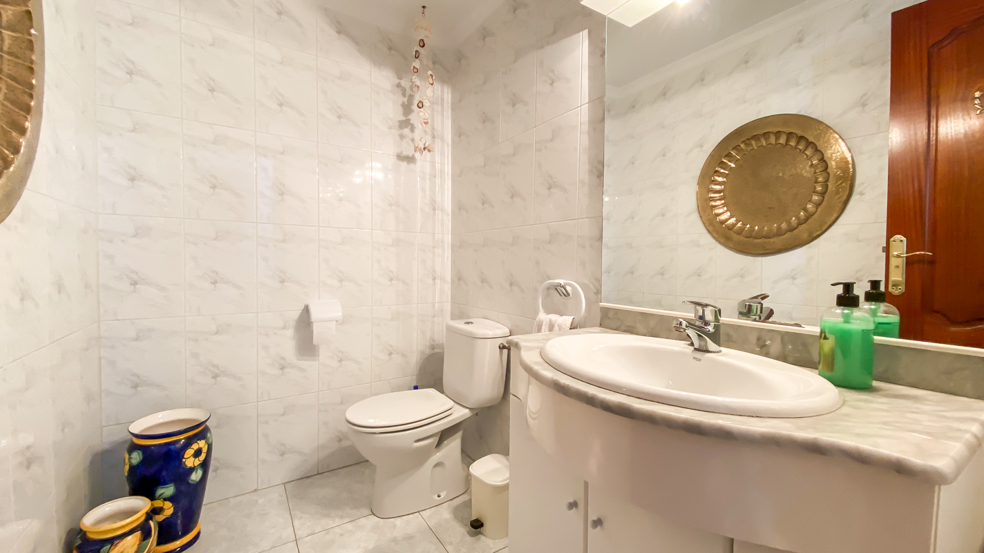 - Tias - Roper Properties