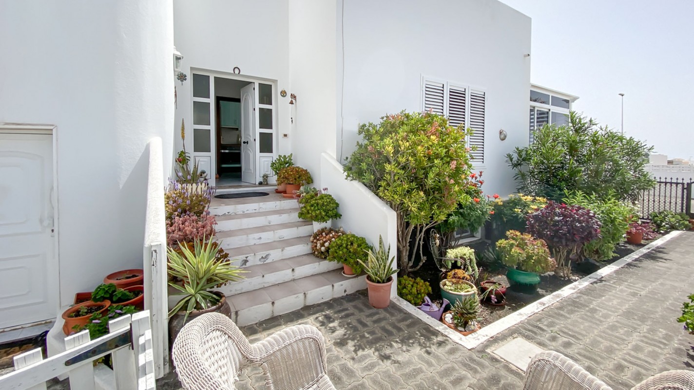- Tias - Roper Properties