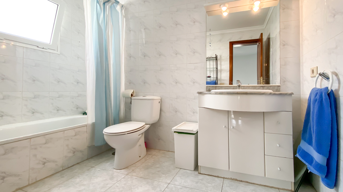 - Tias - Roper Properties