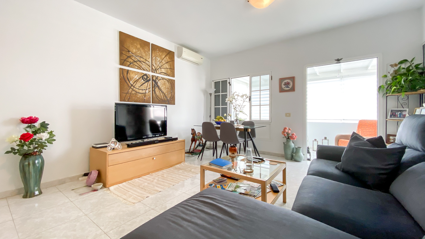 - Tias - Roper Properties