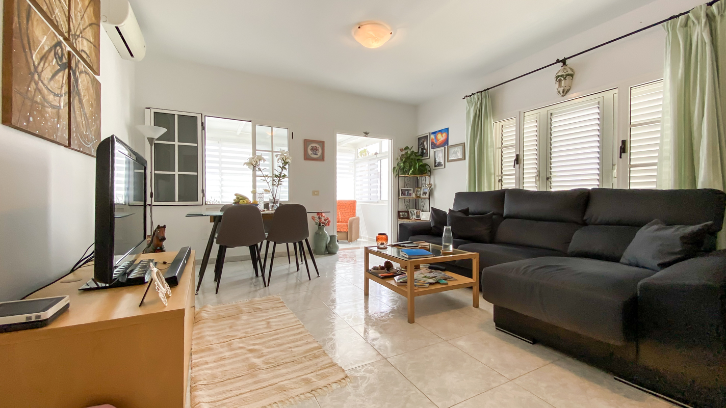 - Tias - Roper Properties