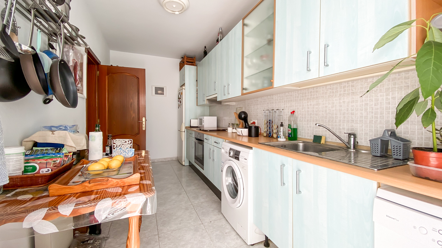 - Tias - Roper Properties