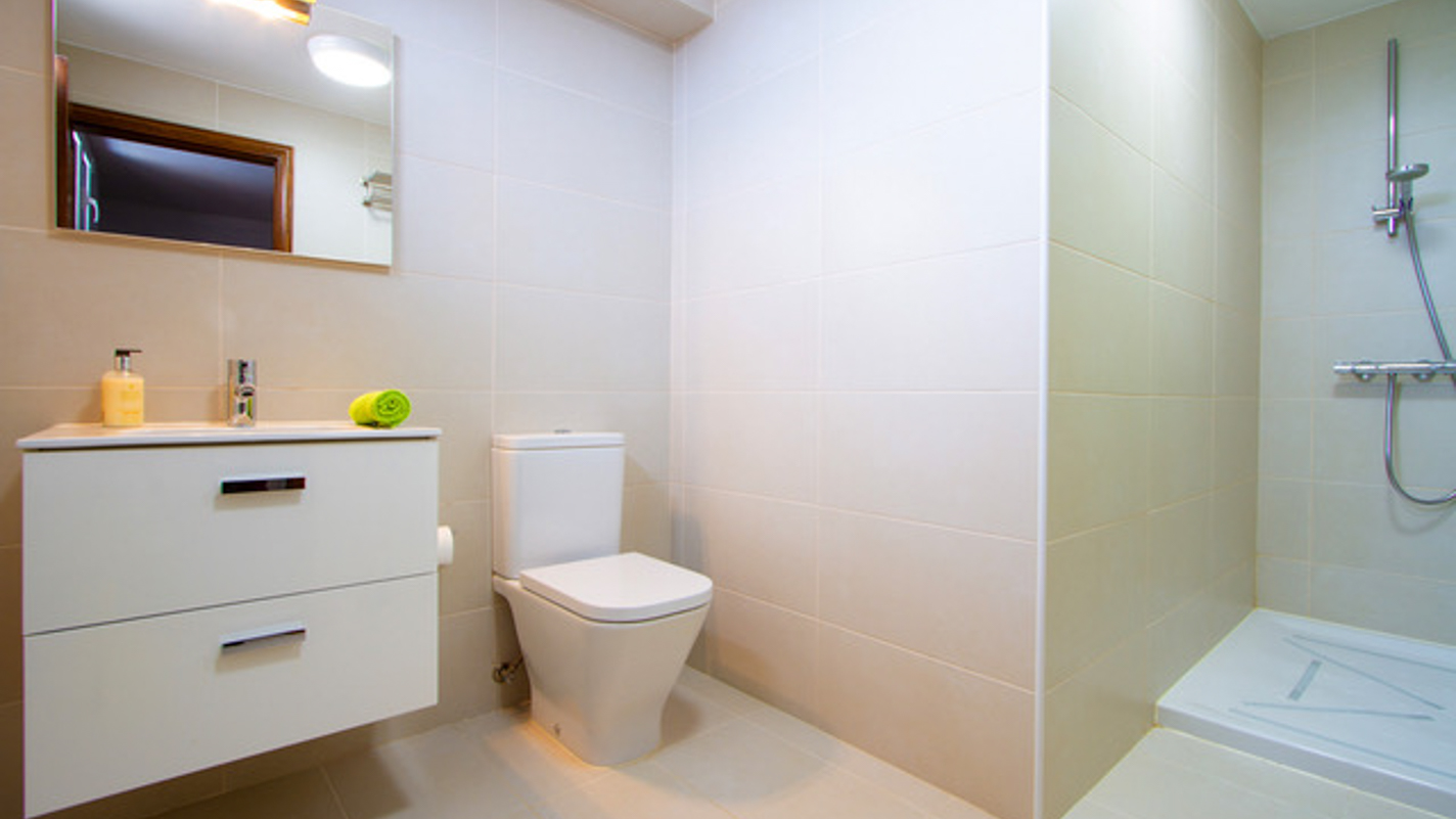- Macher - Roper Properties