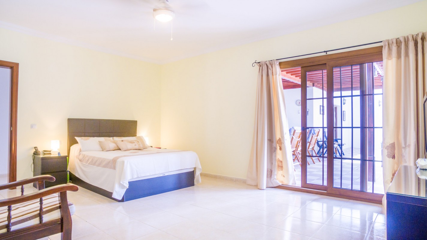 Cabeza Blanca - Yaiza - Roper Properties