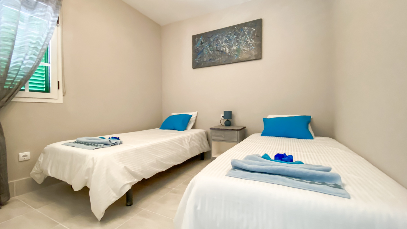 Volcano - Puerto Del Carmen - Roper Properties