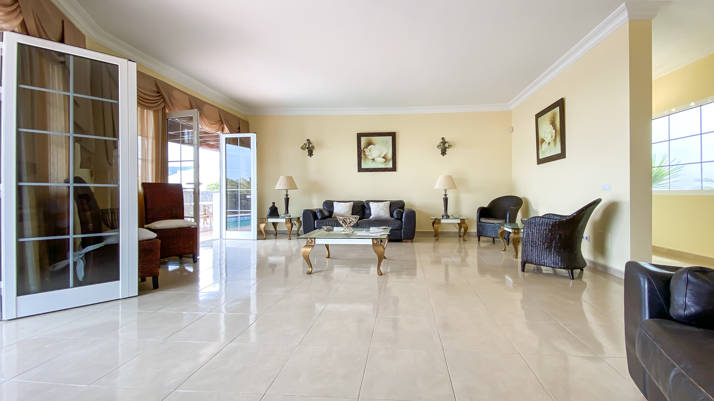 - Puerto Del Carmen - Roper Properties