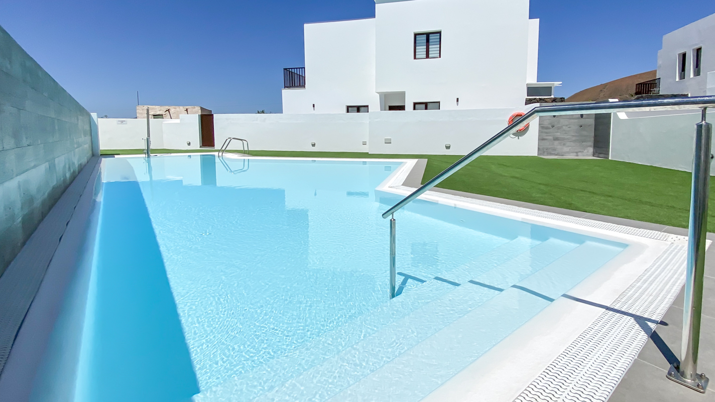 - Yaiza - Roper Properties