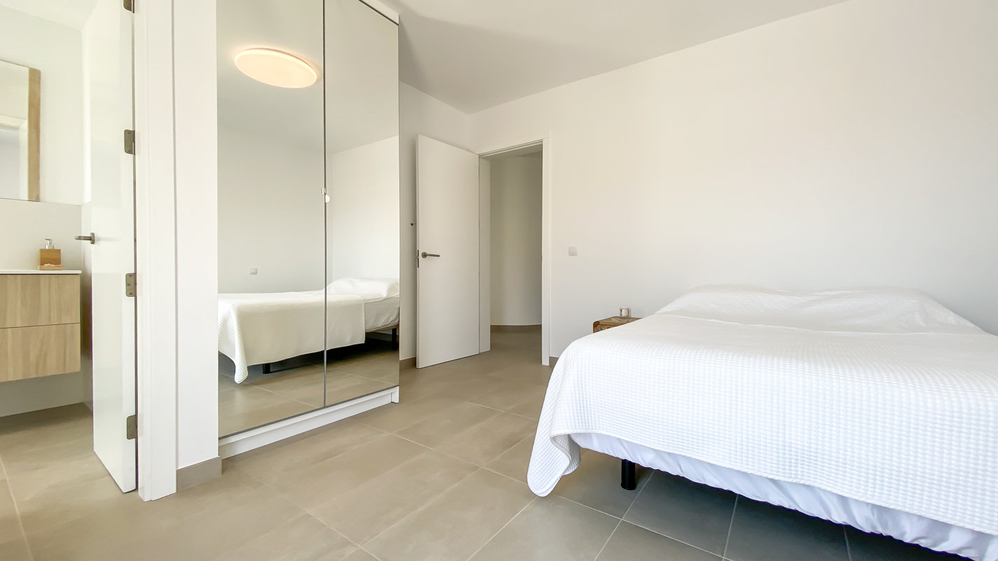 - Yaiza - Roper Properties