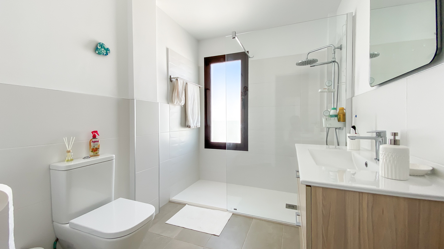 - Yaiza - Roper Properties
