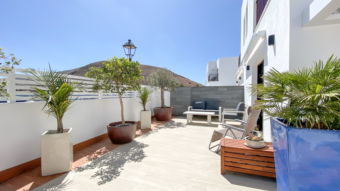 - Yaiza - Roper Properties