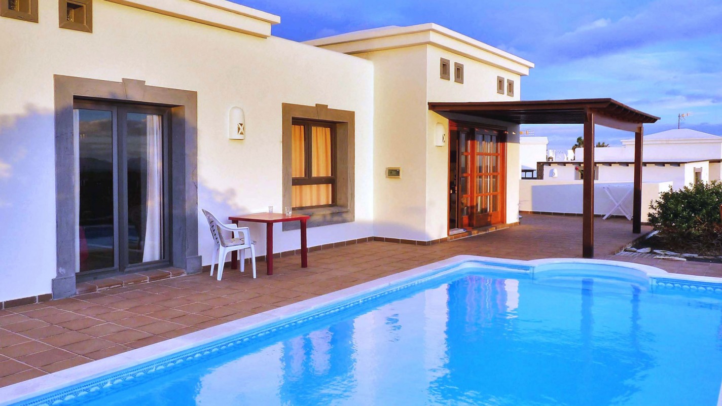 Residencial Agua Marina - Playa Blanca - Roper Properties