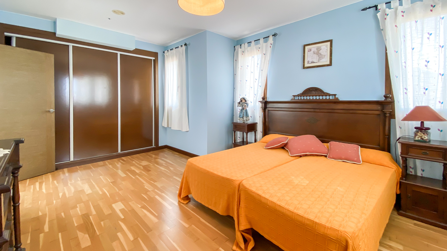- Tías - Roper Properties