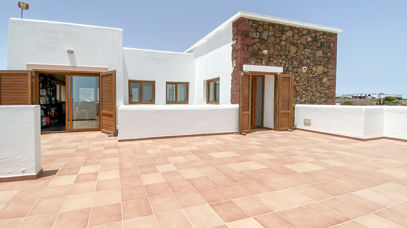 - Tías - Roper Properties