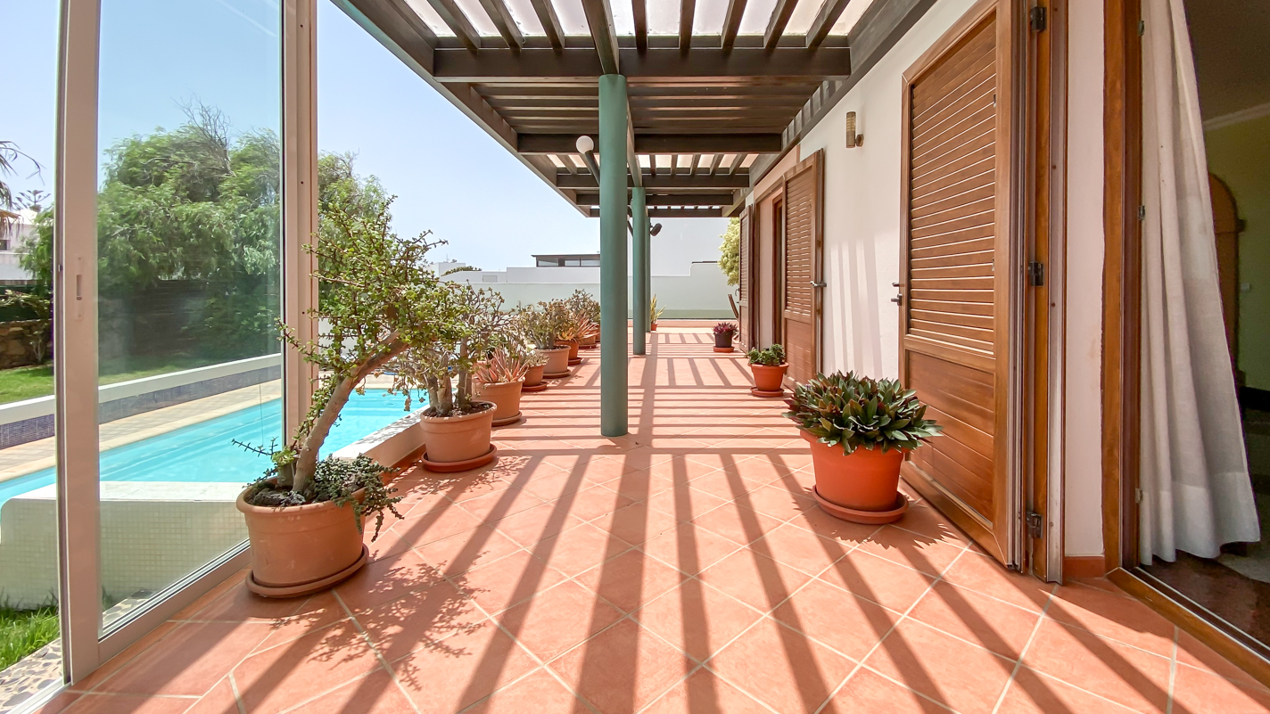 - Tías - Roper Properties