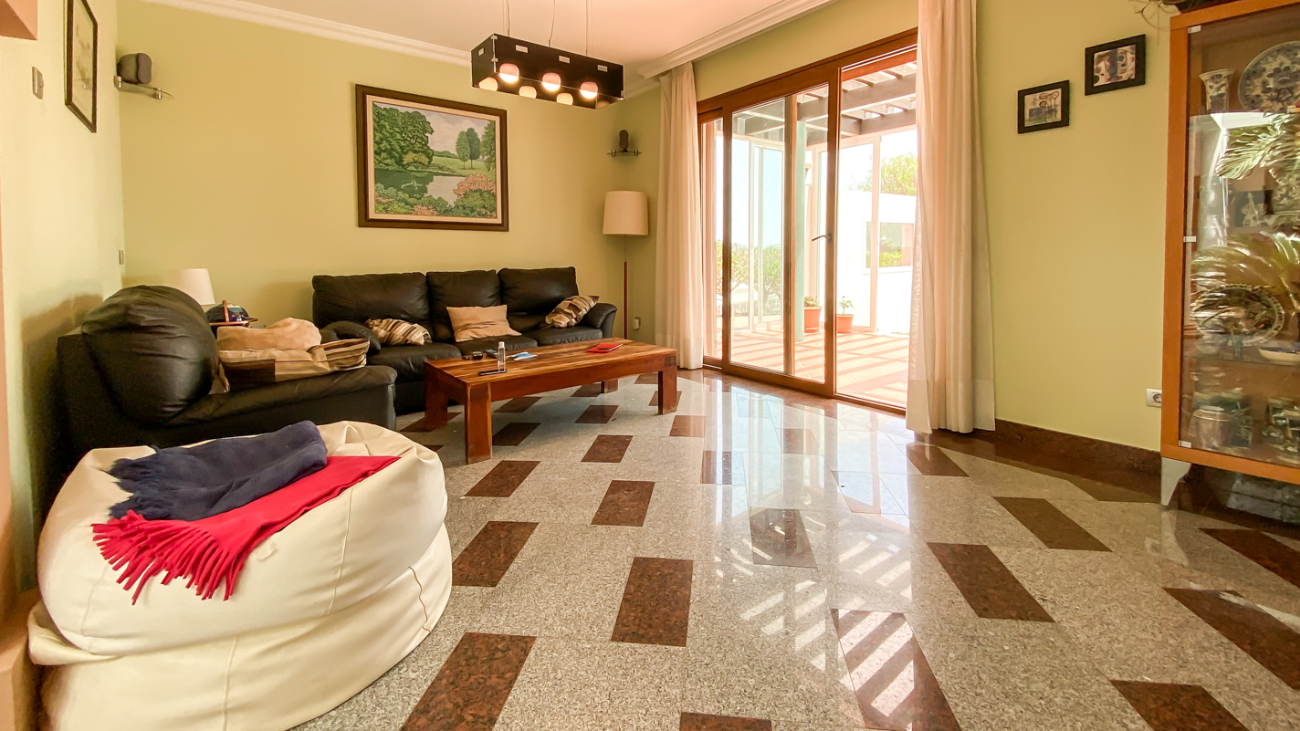 - Tías - Roper Properties
