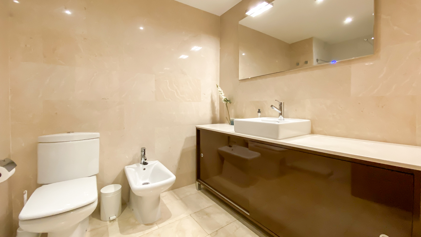 Siglo XXI - Arrecife - Roper Properties