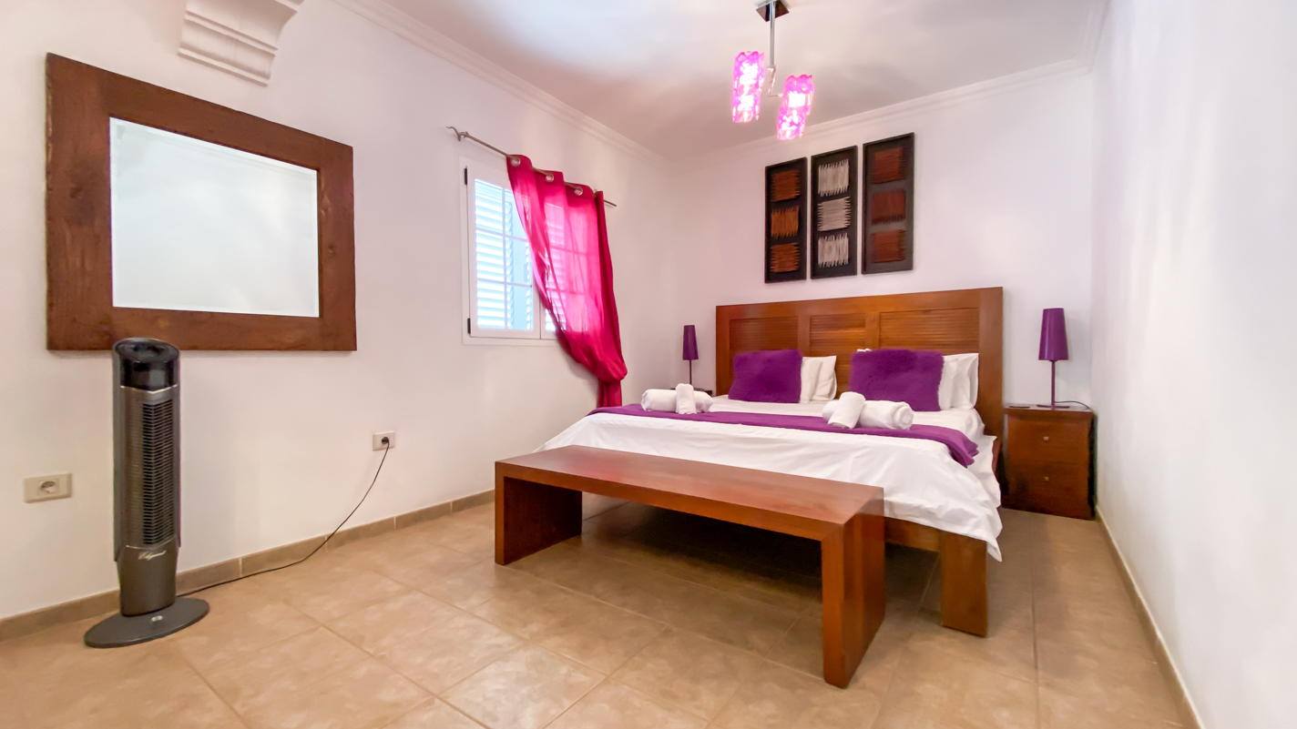 - Puerto Del Carmen - Roper Properties