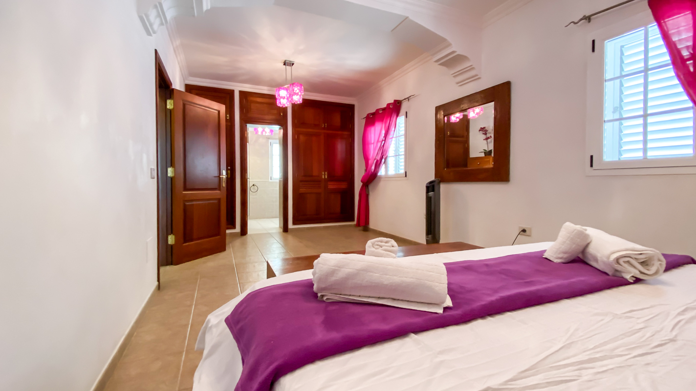 - Puerto Del Carmen - Roper Properties