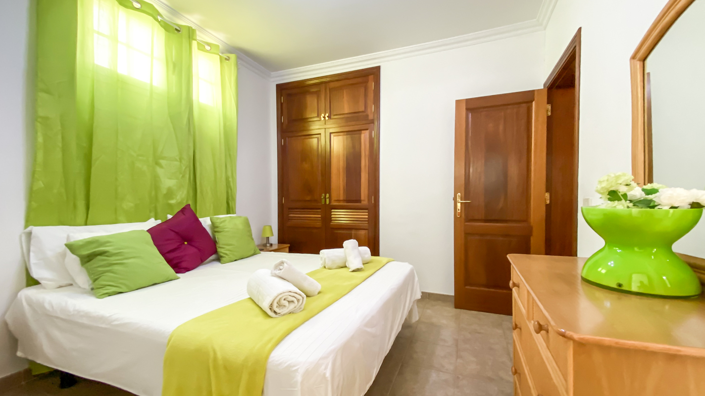 - Puerto Del Carmen - Roper Properties