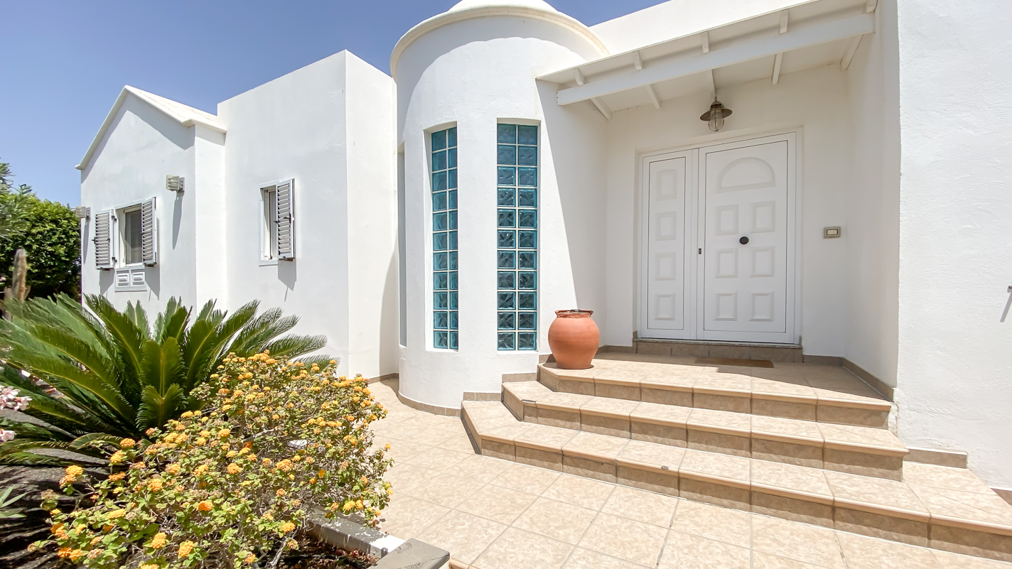- Puerto Del Carmen - Roper Properties