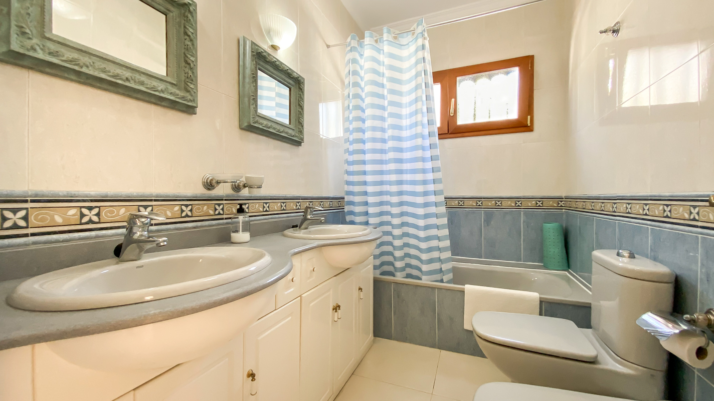 - Puerto Del Carmen - Roper Properties