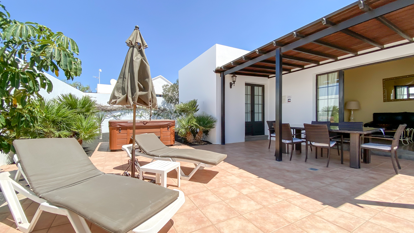 - Puerto Del Carmen - Roper Properties