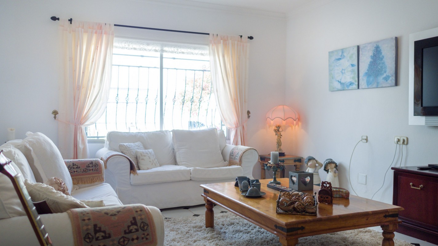 - Tías - Roper Properties