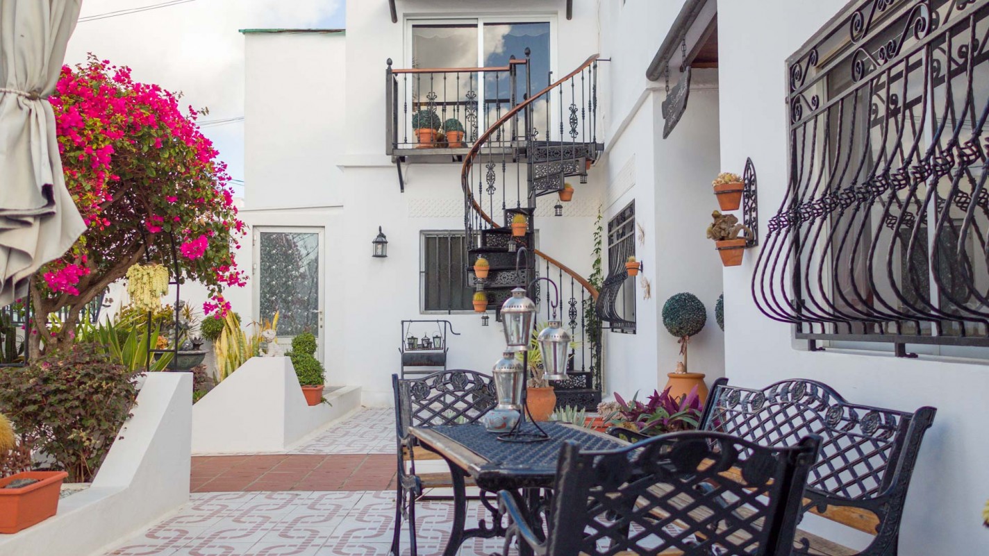 - Tías - Roper Properties