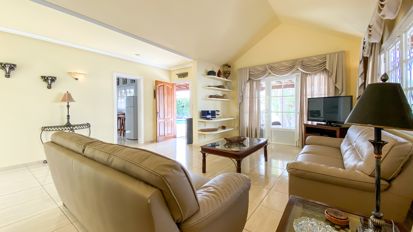 - Puerto Del Carmen - Roper Properties