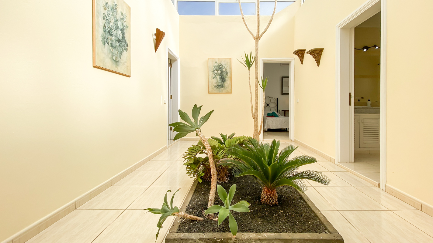 - Puerto Del Carmen - Roper Properties