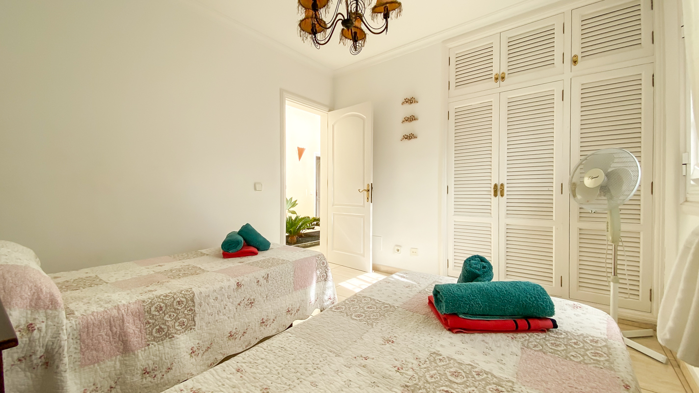 - Puerto Del Carmen - Roper Properties
