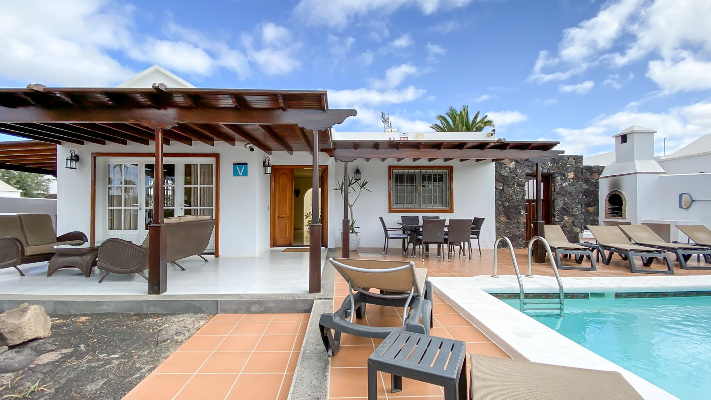 - Puerto Del Carmen - Roper Properties