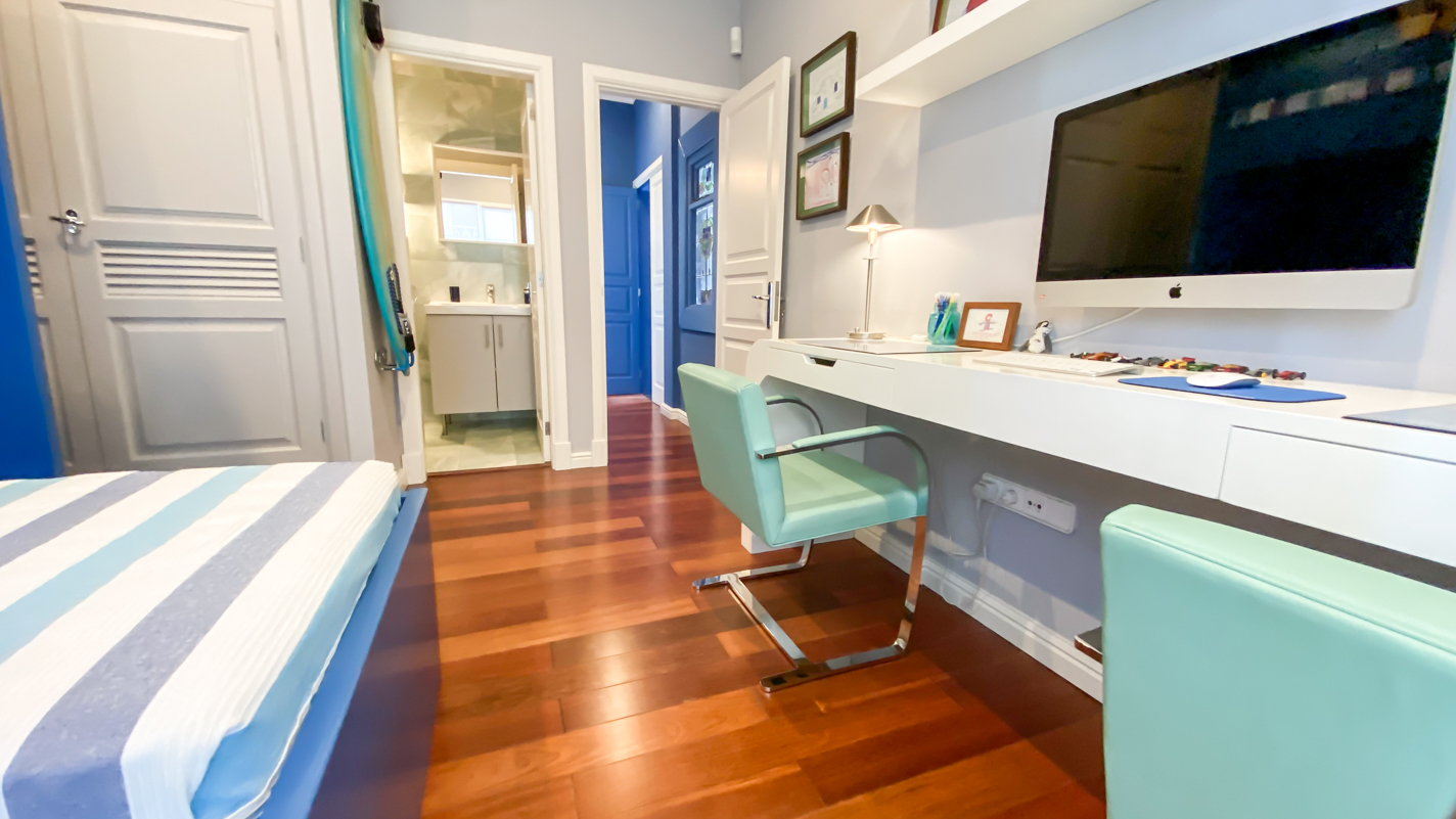 - Arrecife - Roper Properties