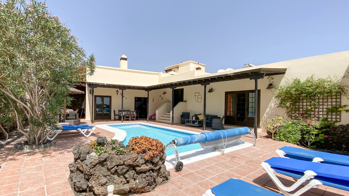 - Puerto Del Carmen - Roper Properties